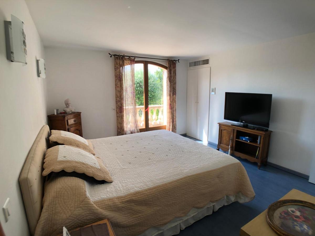 Villa Des Pies Файенс Екстериор снимка